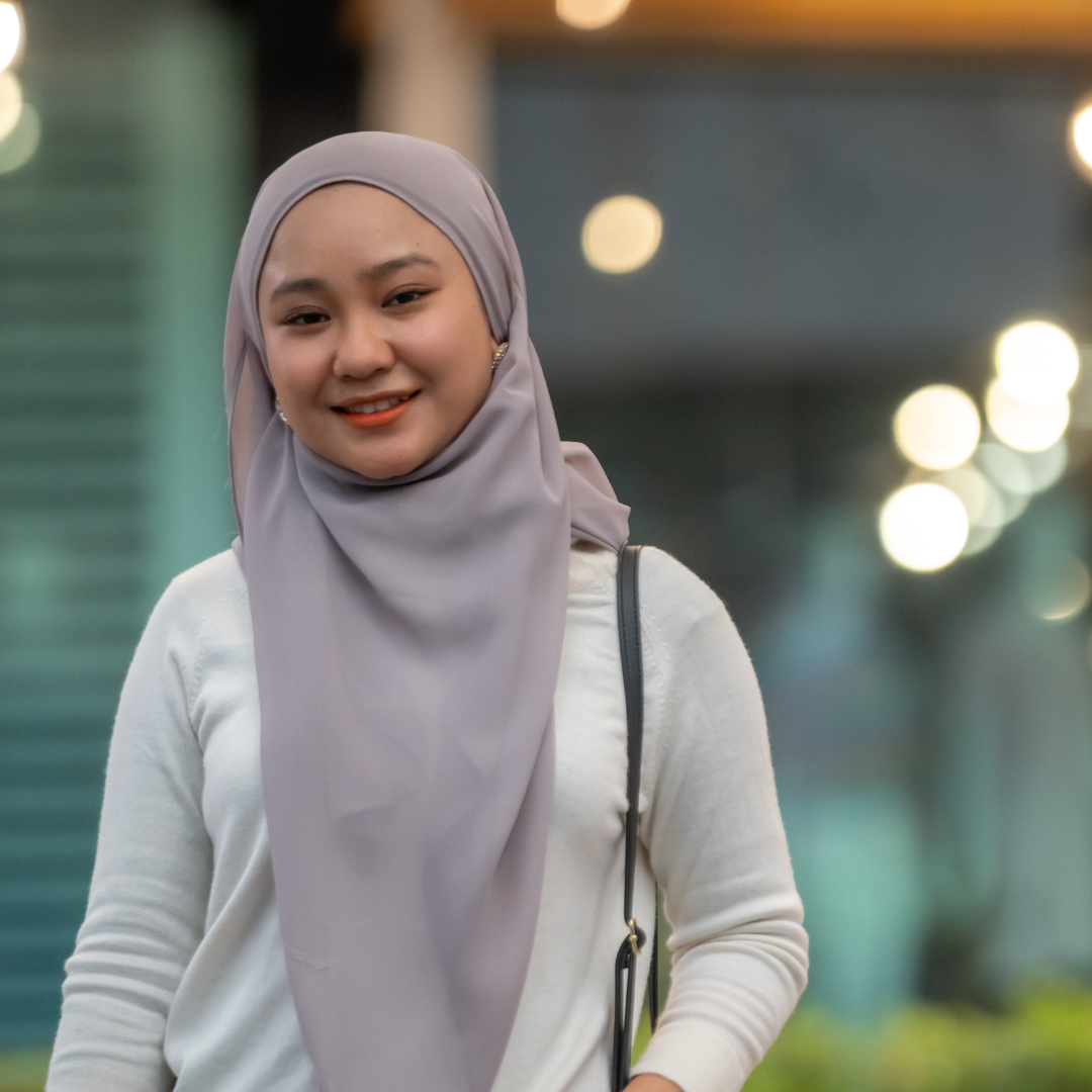 Cik Nadia